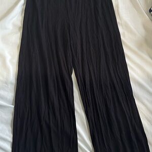 Black Pleated Wide-Leg Pants
